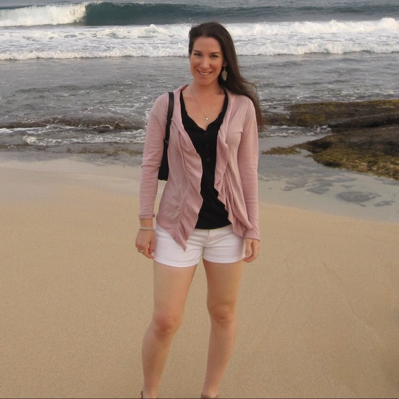 ๐ Meet your Posher, Rachel! ๐ - Picture 7 of 7